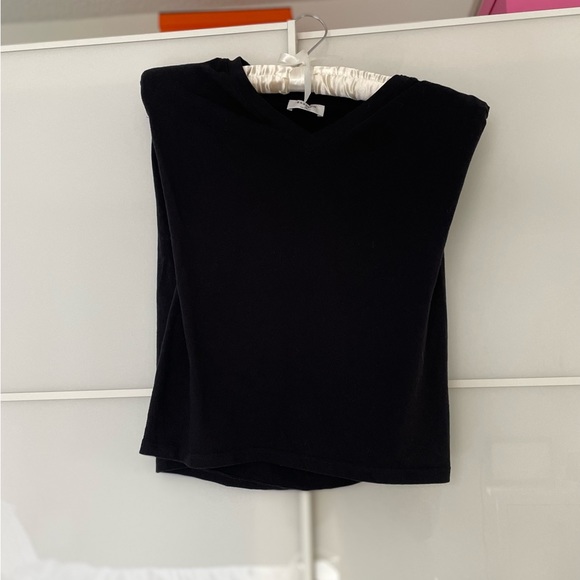 Babaton Shoulder Pad Cropped Tank - Picture 3 of 5